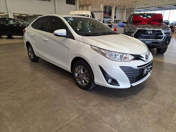 TOYOTA YARIS 1.5 16V FLEX SEDAN XL PLUS TECH MULTIDRIVE